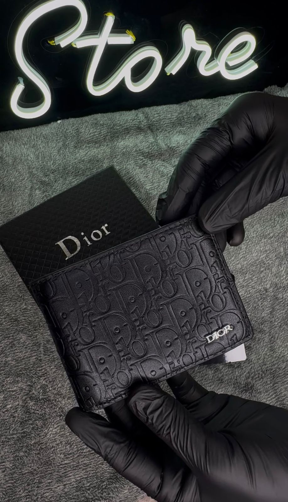 '- PREMIUM LEATHER WALLET