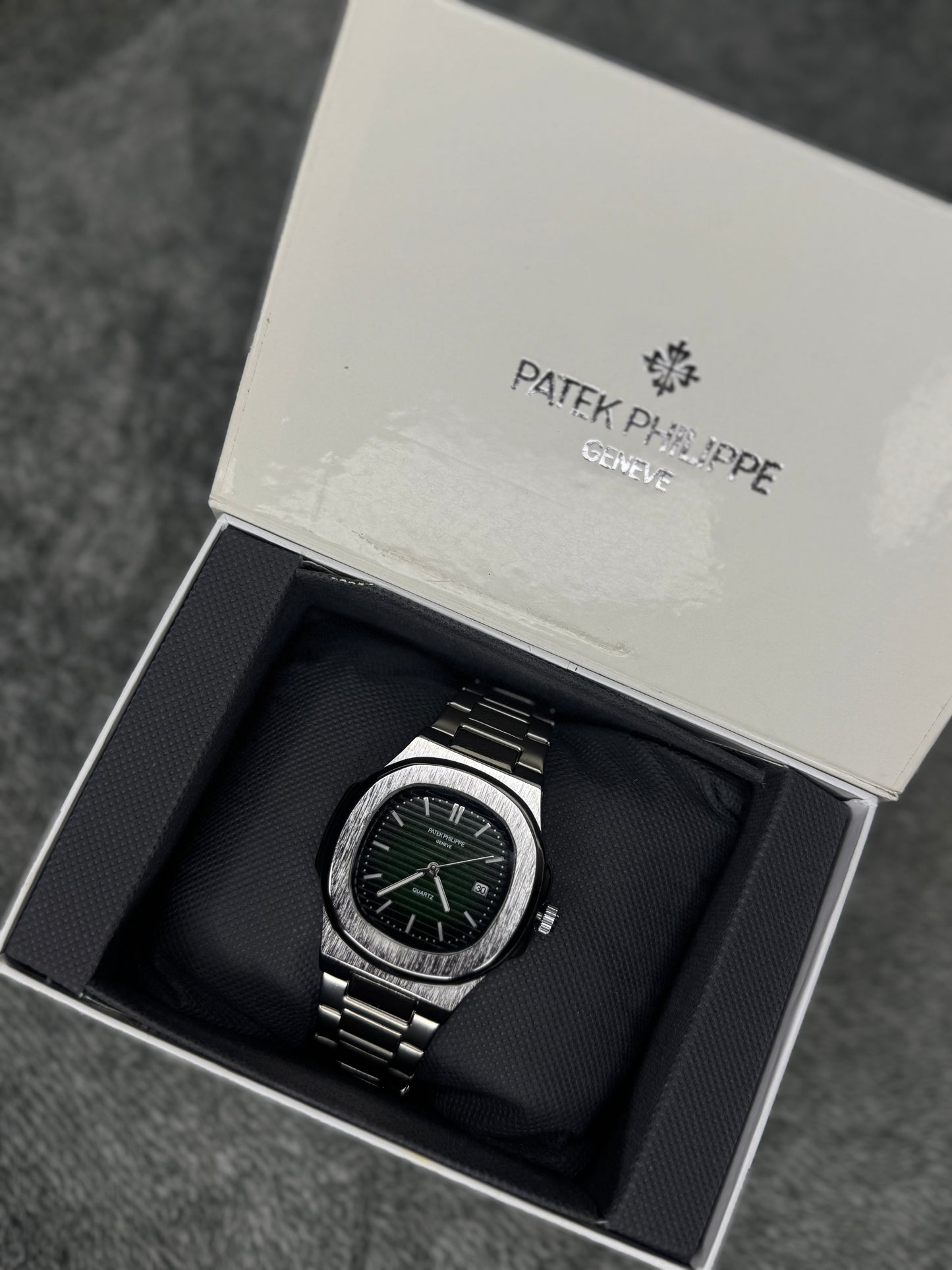 PATEK PHILLPE ELITE PREMIUM – HIGH CLASS LUXURY OLIVE GREEN DIAL WITH DATE  –
