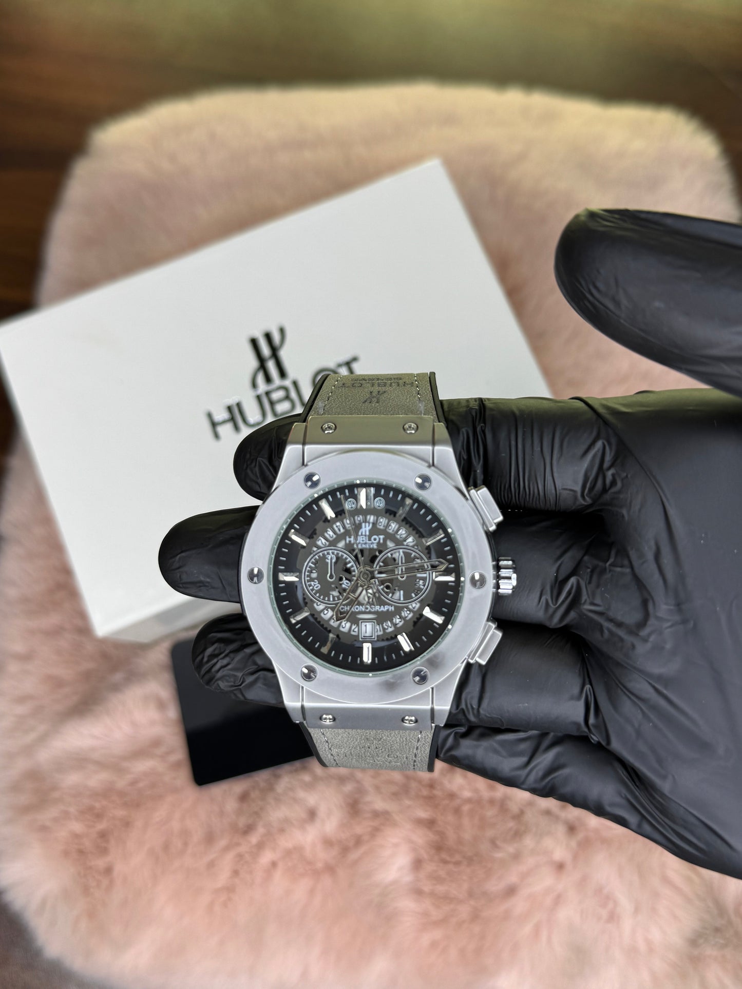 HUBLOT ELITE PREMIUM WATCH – HIGH CLASS LUXURY GREY STRAP RUBBER – BLACK SKELETON DIAL